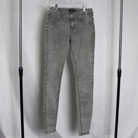 Forever 21 Acid Wash Jeans - Picture 1 of 6